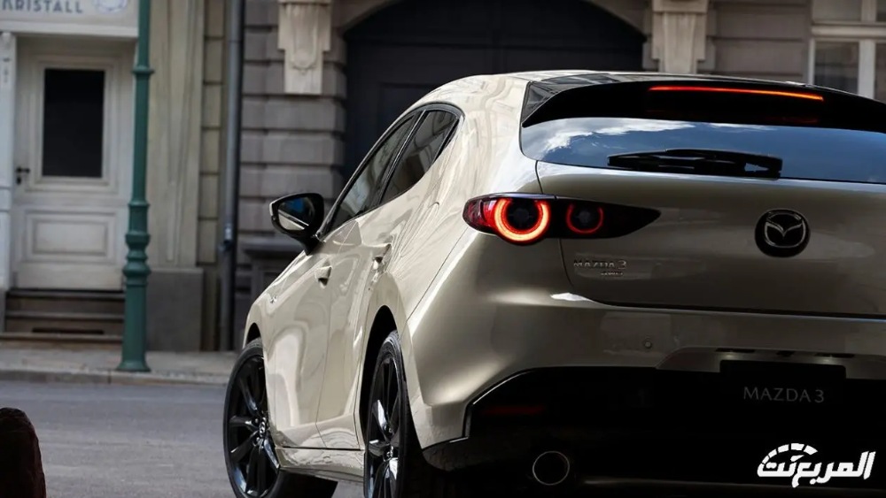 مازدا-3-هاتشباك-المربع-نت-1-1