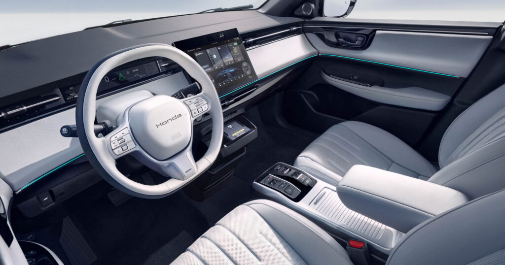 هوندا تكشف عن سيارتين كروس أوفر جديدتين في معرض بكين للسيارات 2024 هوندا e:NP2