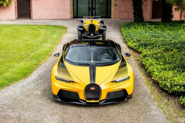 بوجاتي شيرون سوبر سبورت تحصل على إصدار خاص مستوحى من سيارة تايب 55 الكلاسيكية من الثلاثينات بوجاتي شيرون سوبر سبورت تحصل على إصدار خاص مستوحى من سيارة تايب 55 الكلاسيكية من الثلاثينات