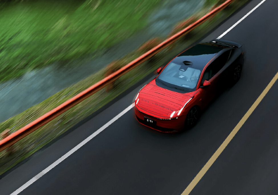 لينك اند كو تكشف عن أول صور لسيدان فائقة جديدة بقوة قد تتجاوز 1,200 حصان لينك اند كو زيرو