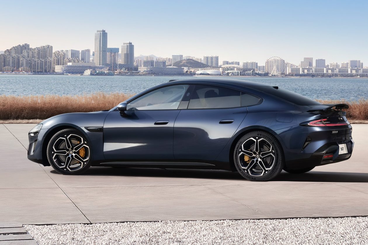 شاومي SU7 الجديدة تتعطل كلياً بعد استلامها من الشركة بيوم واحد في الصين شاومي SU7 الجديدة تتعطل كلياً بعد استلامها من الشركة بيوم واحد في الصين 6