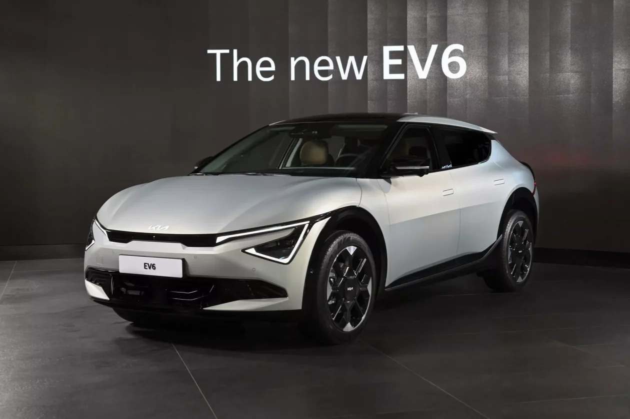 كيا EV6 موديل 2025 فيس ليفت تنطلق رسمياً بمقدمة أكثر جراءة وبطارية أكبر حجماً وهذه أهم المواصفات والأسعار كيا EV6 موديل 2025 فيس ليفت تنطلق رسمياً بمقدمة أكثر جراءة وبطارية أكبر حجماً وهذه أهم المواصفات والأسعار 7