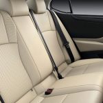 لكزس-es-المربع-نت-36