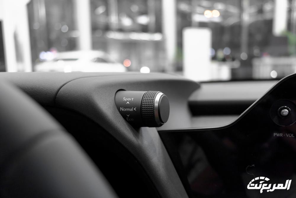 لكزس-ux-المربع-نت-26