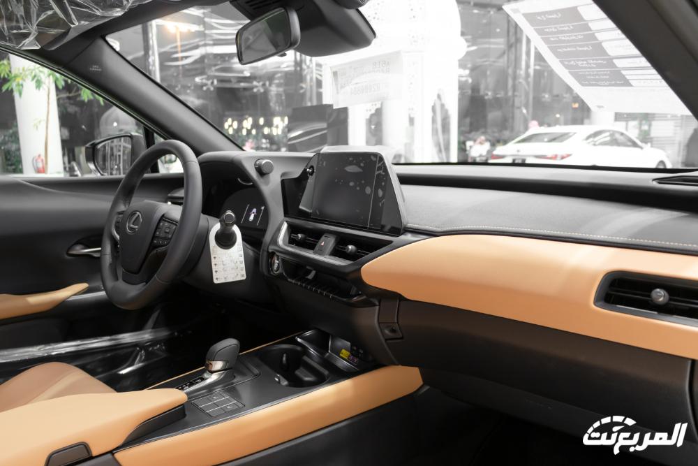 لكزس-ux-المربع-نت-28