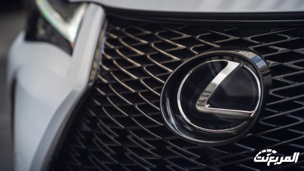 لكزس-ux-المربع-نت-51