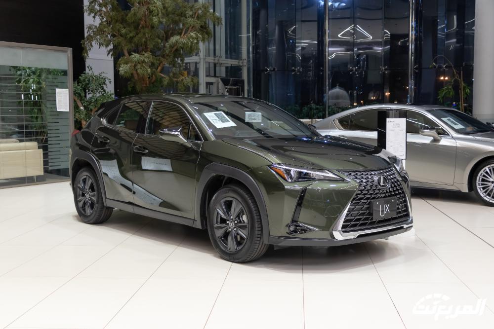 لكزس-ux-المربع-نت-59