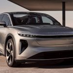 لوسيد تعلن عن موعد تدشين أرخص سيارة لها لمنافسة تيسلا موديل Y لوسيد جرافيتي