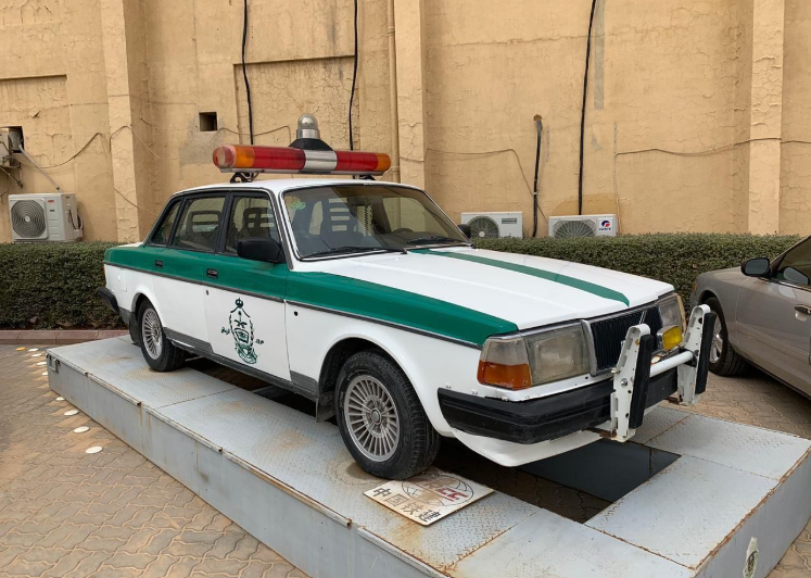 أنواع سيارات الشرطة في السعودية 2025.. لوسيد آير في المقدمة 17