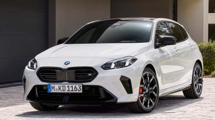 بي ام دبليو الفئة الأولى 2025 الجيل الجديد كلياً ينطلق رسمياً بداخلية أفخم وخارجية محدثة بي ام دبليو الفئة الأولى 2025 الجيل الجديد كلياً ينطلق رسمياً بداخلية أفخم وخارجية محدثة