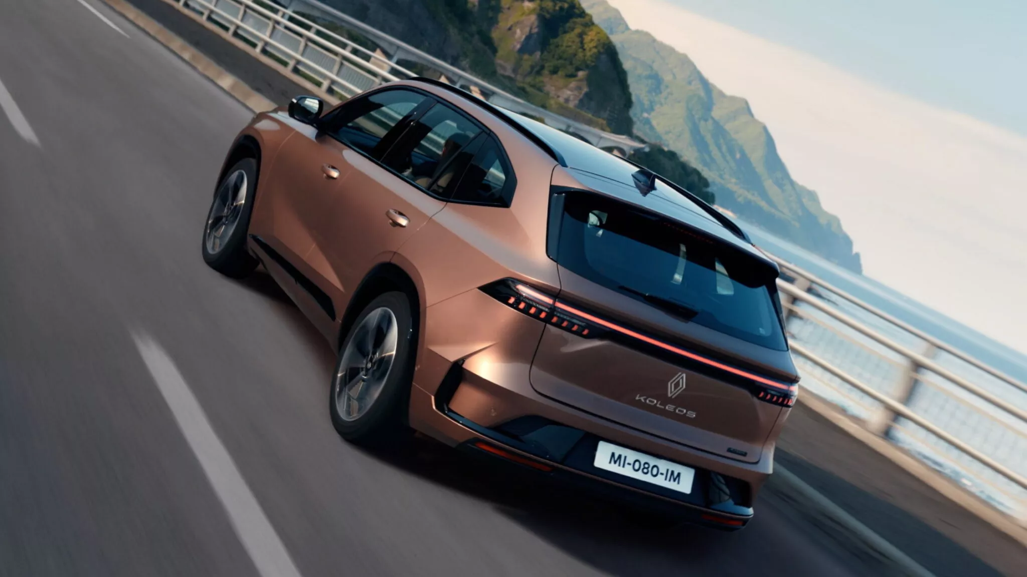 رينو جراند كوليوس 2025 هي SUV جديدة تم تطويرها بالتعاون مع جيلي وهذه أهم المواصفات رينو جراند كوليوس 2025 هي SUV جديدة تم تطويرها بالتعاون مع جيلي وهذه أهم المواصفات 5