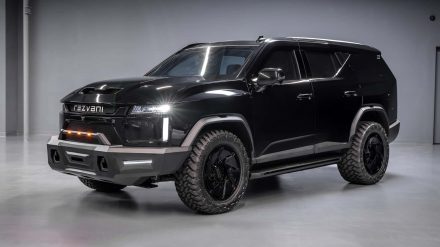 كاديلاك اسكاليد تحصل على إصدار مدرع جديد من ريزفاني بخارجية معدلة بالكامل وزجاج مقاوم للرصاص كاديلاك اسكاليد تحصل على إصدار مدرع جديد من ريزفاني بخارجية معدلة بالكامل وزجاج مقاوم للرصاص