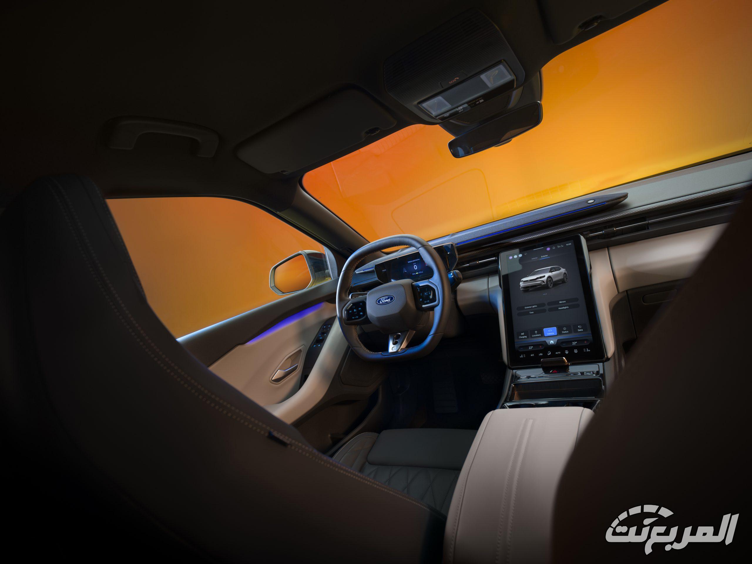فورد كابري 2024 الجديدة كلياً تنكشف رسمياً بمدى حركة يصل إلى 627 كم بالشحنة الواحدة فورد كابري 2024