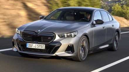 بي ام دبليو تتصدر مبيعات السيارات الفاخرة بالنصف الأول من عام 2024 بي ام دبليو