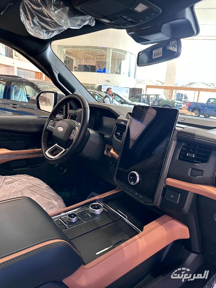 انواع سيارات فورد العائلية 2024 في السعودية مع عرض أبرز المواصفات والأسعار فورد اكسبيديشن 2024 بالمواصفات والأسعار في السعودية (2)