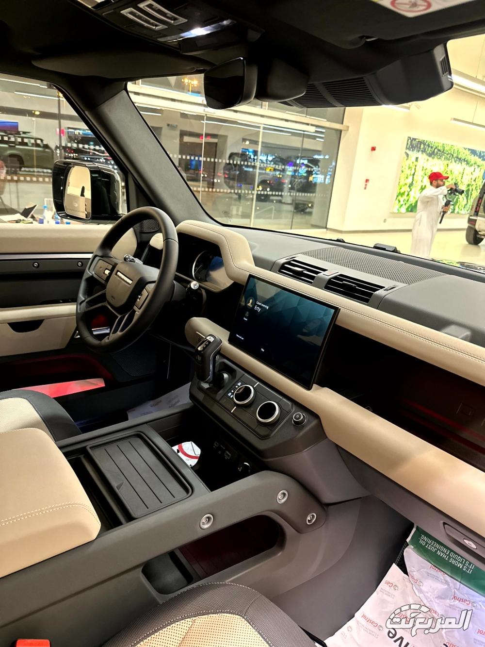 لاندروفر-ديفندر-110-المربع-نت-39