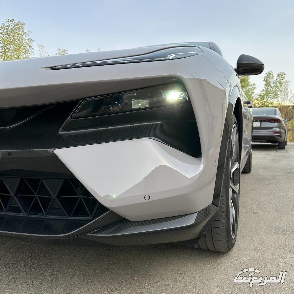 لوتس-إليتر-المربع-نت-28-2