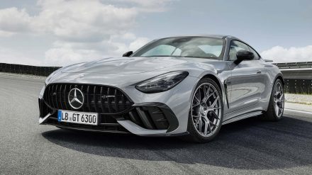 مرسيدس AMG GT 63 تحصل على نسخة سباقات جديدة بقوة 603 حصان وتسارع مدهش وأكبر مكابح من AMG مرسيدس AMG GT 63 تحصل على نسخة سباقات جديدة بقوة 603 حصان وتسارع مدهش وأكبر مكابح في تاريخ AMG