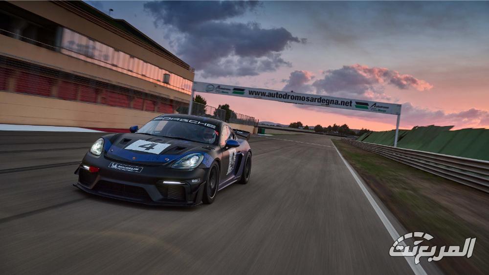 بورش-718-cayman-gt4-rs-25