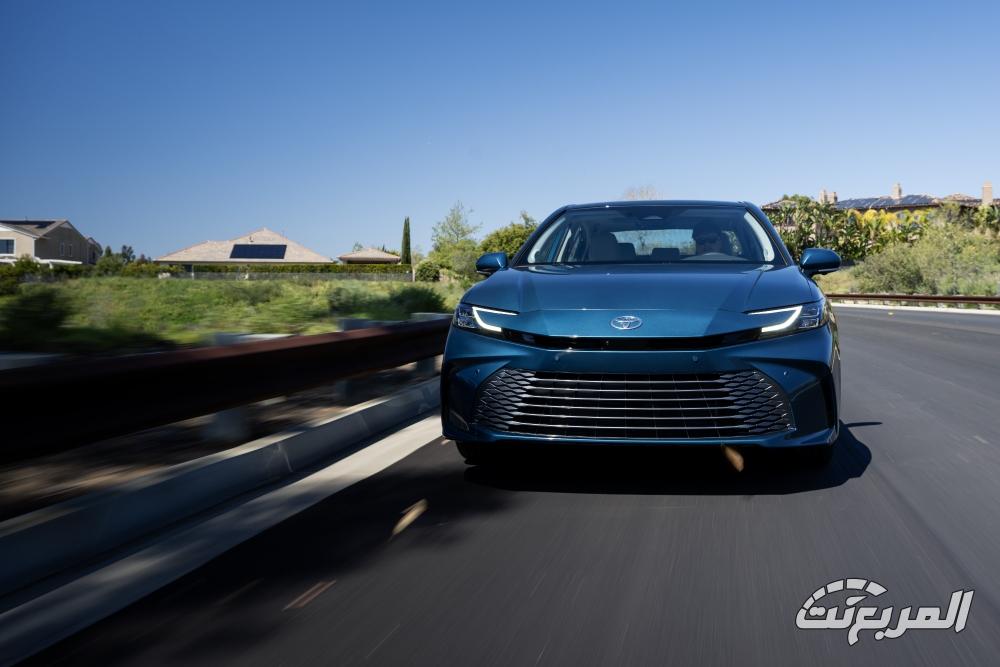 تويوتا-كامري-2025-المربع-نت-66