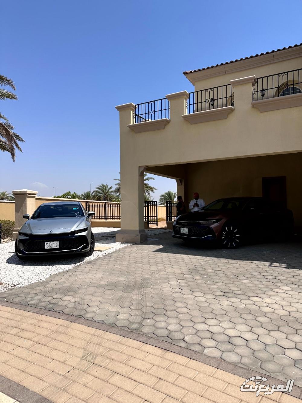 تويوتا-كراون-المربع-نت-143