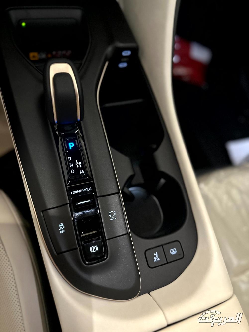 تويوتا-كراون-المربع-نت-167