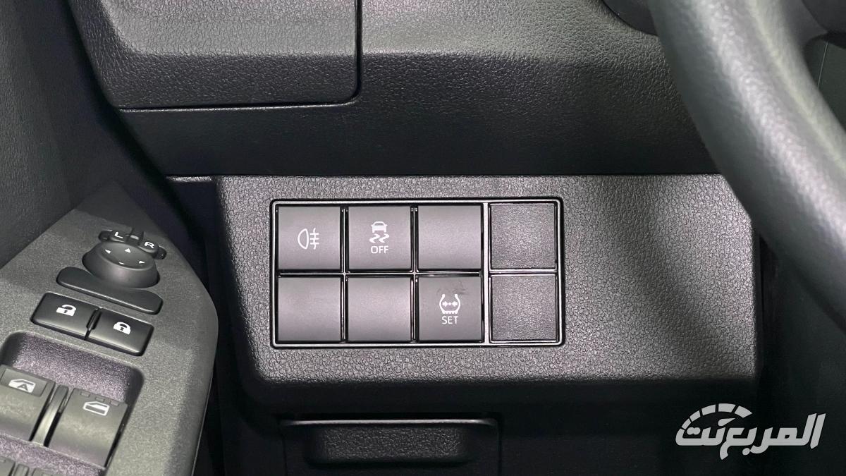 تويوتا-يارس-المربع-نت-21