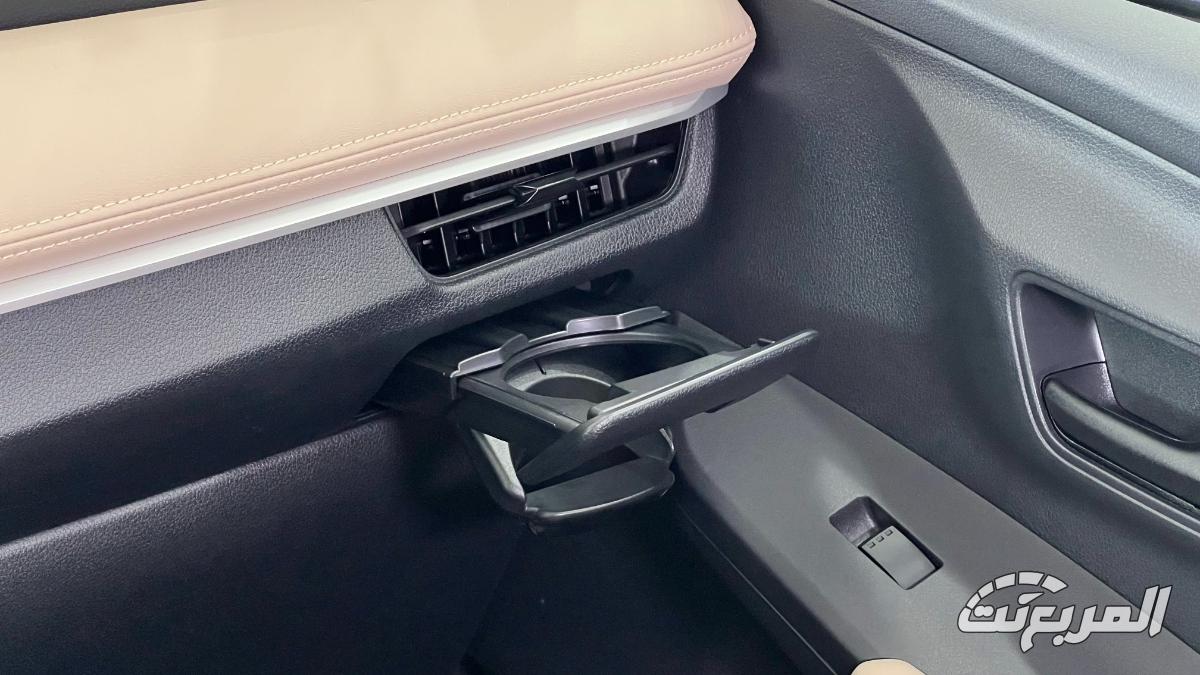 تويوتا-يارس-المربع-نت-8