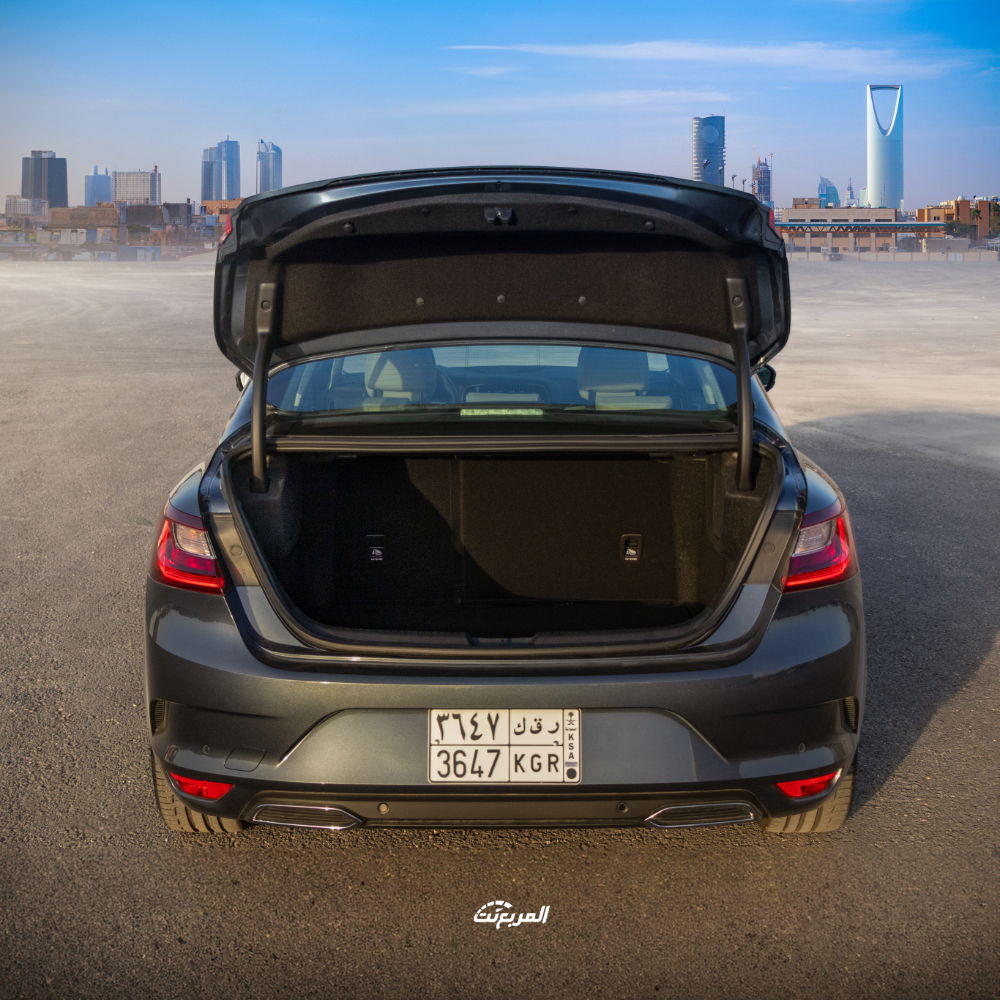 رينو-ميجان-المربع-نت-6-2