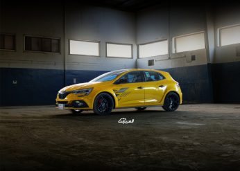صور رينو ميجان RS 2024 في جلسة تصوير حصرية “22 صورة” Renault Megane RS صور رينو ميجان RS في السعودية