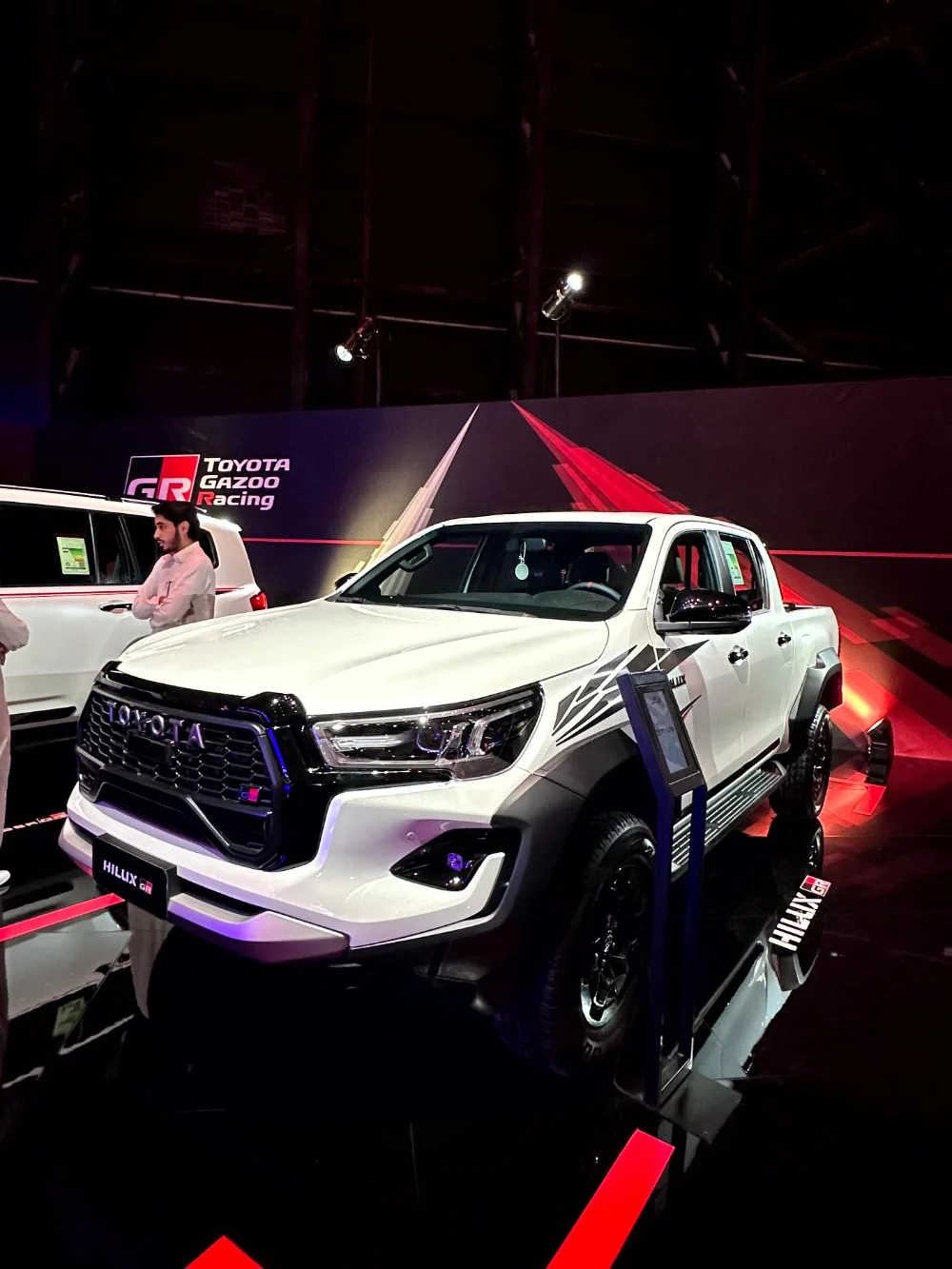 ارخص سيارات بيك أب غمارتين في السعودية.. كيف تختار الأفضل لك؟ (صور وفيديو) تويوتا هايلكس 2024