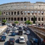 إيطاليا تحذر من انهيار صناعة السيارات الأوروبية بسبب قرار حظر البنزين والديزل