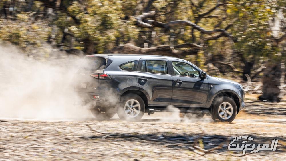 ايسوزو-ام-يو-اكس-المربع-نت-21