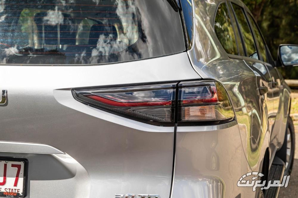 ايسوزو-ام-يو-اكس-المربع-نت-4