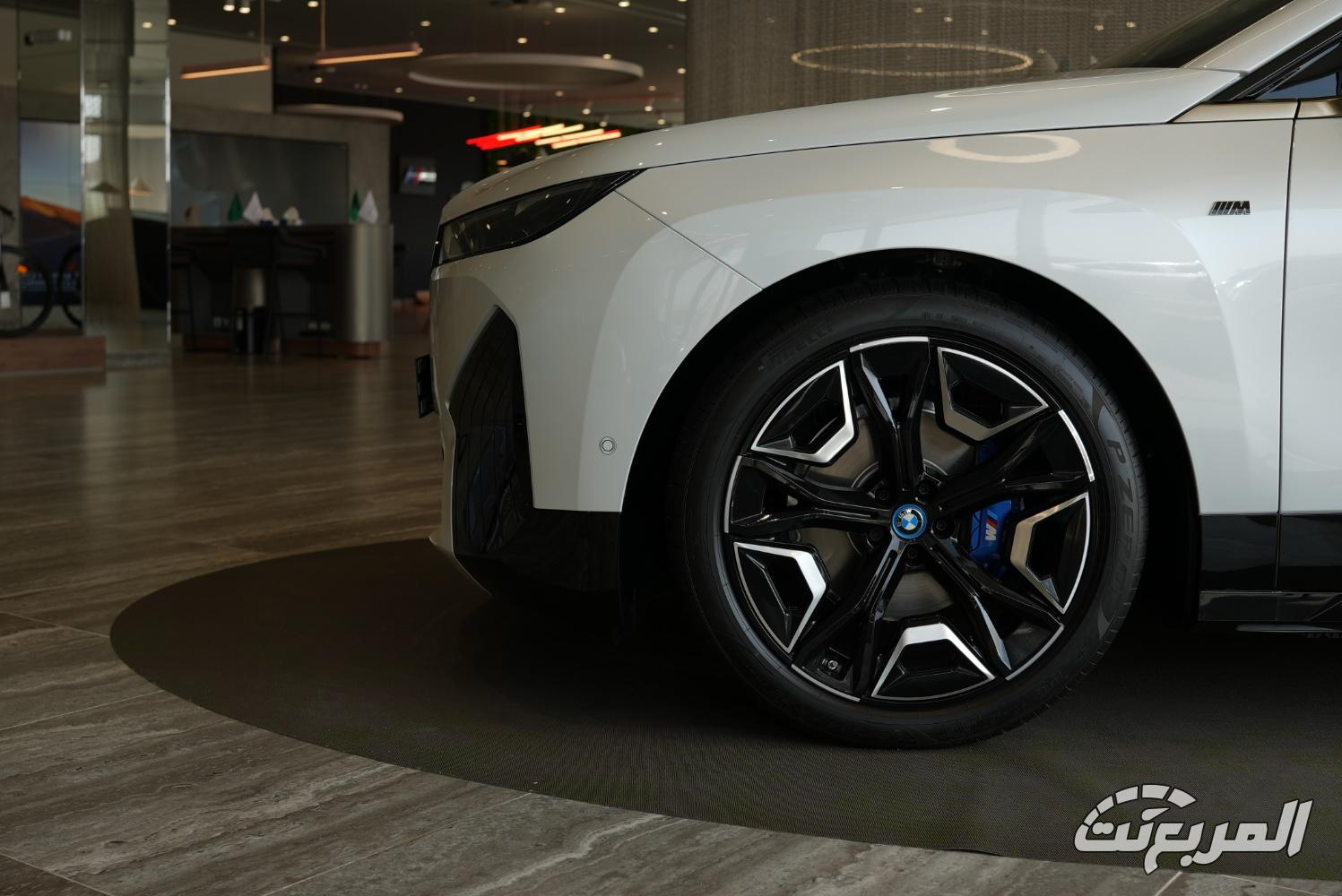 بي-ام-دبليو-ix-المربع-نت-69