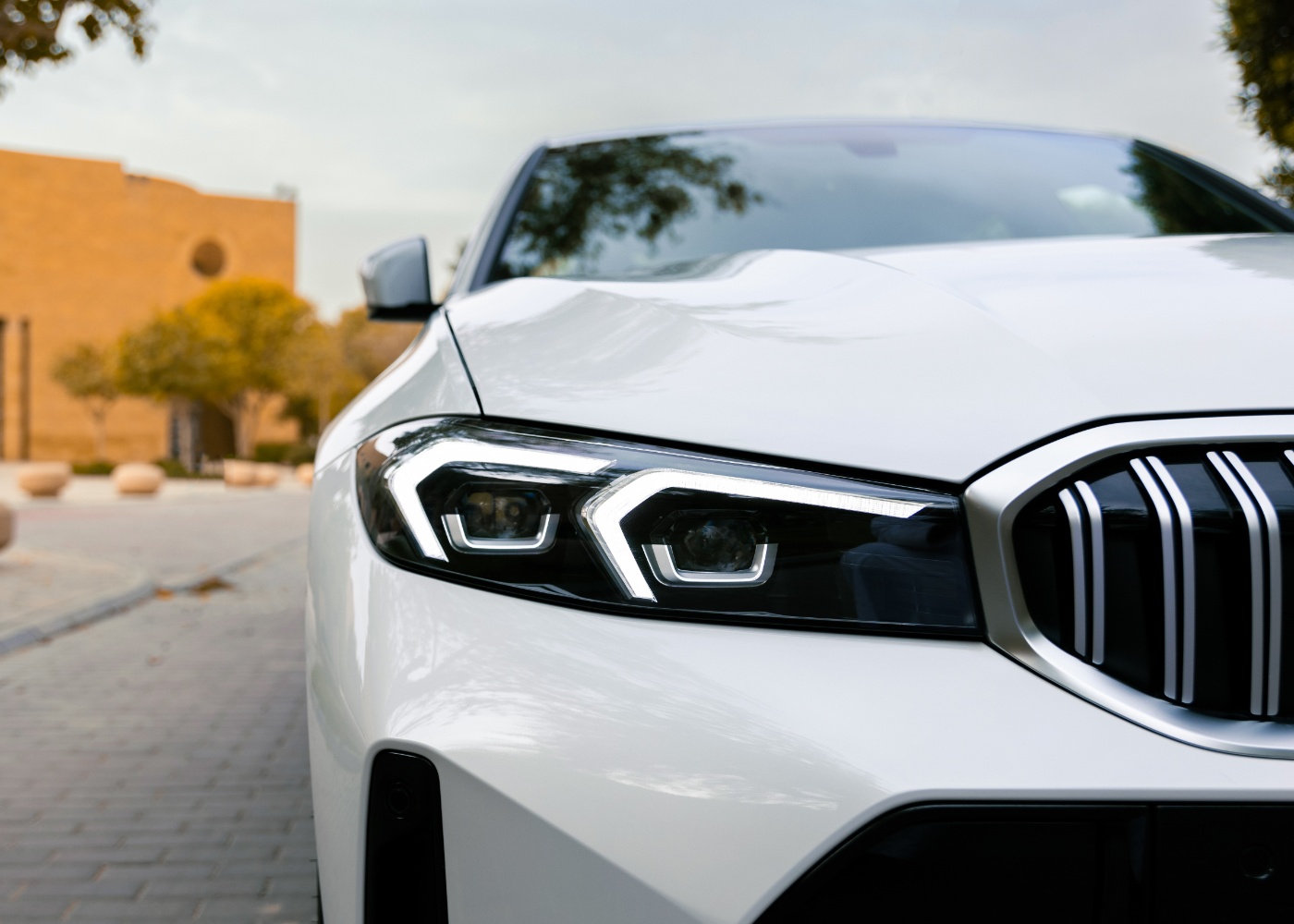 بي-ام-دبليو-الفئة-الثالثة-المربع-نت-11-2