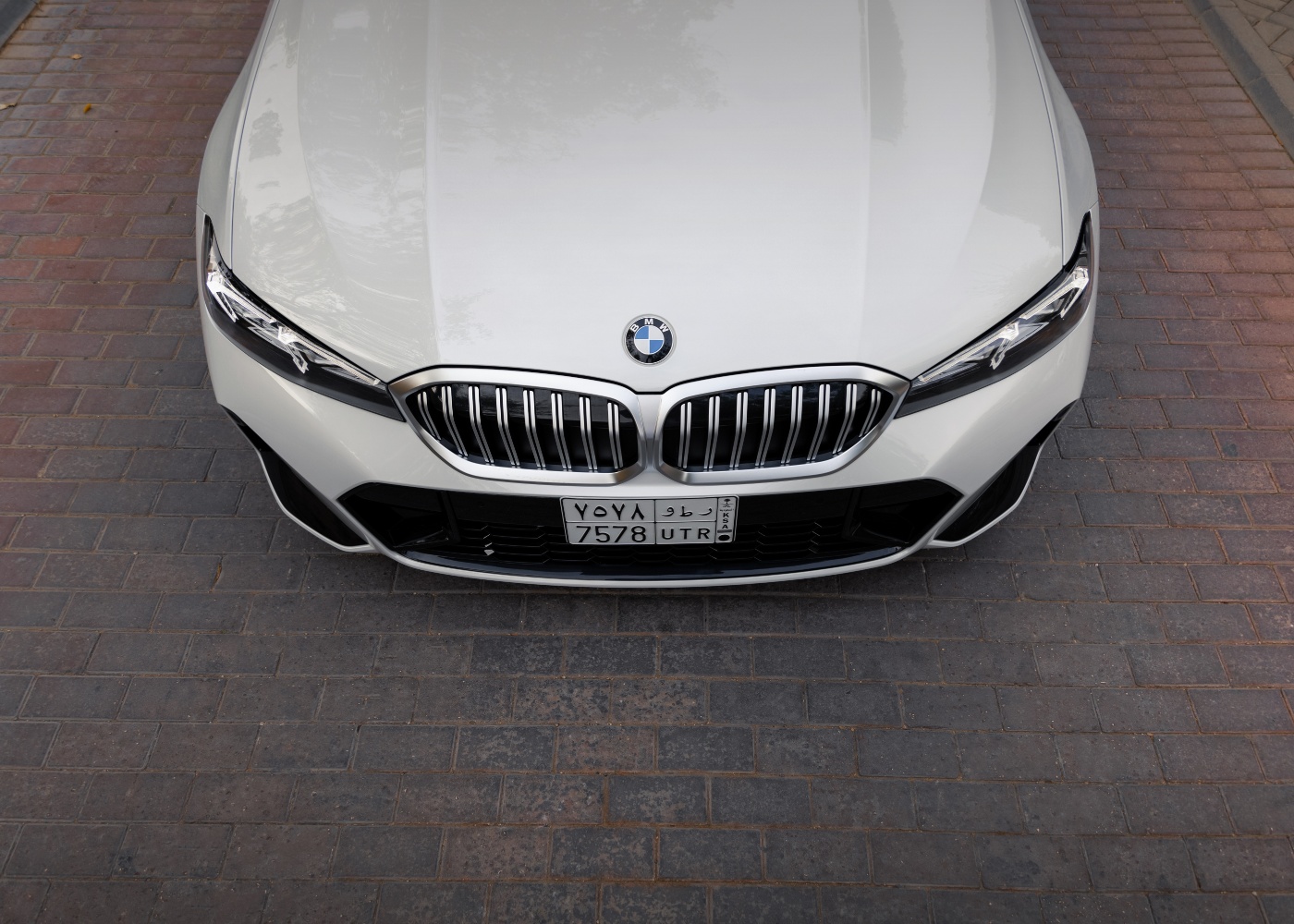 بي-ام-دبليو-الفئة-الثالثة-المربع-نت-12-2