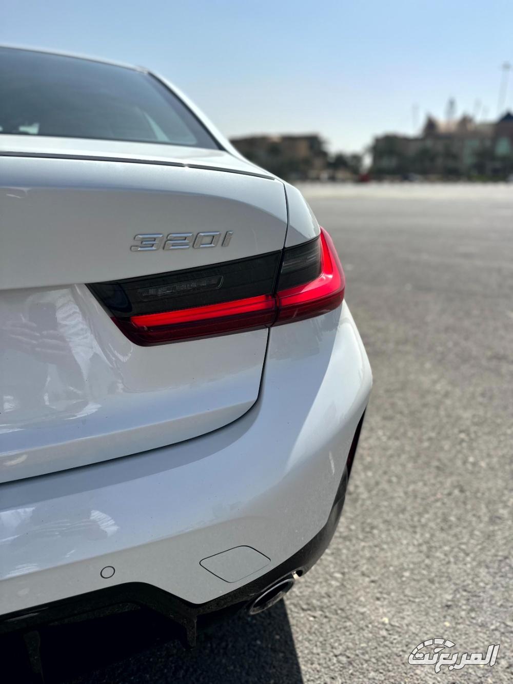 بي-ام-دبليو-الفئة-الثالثة-المربع-نت-23-3