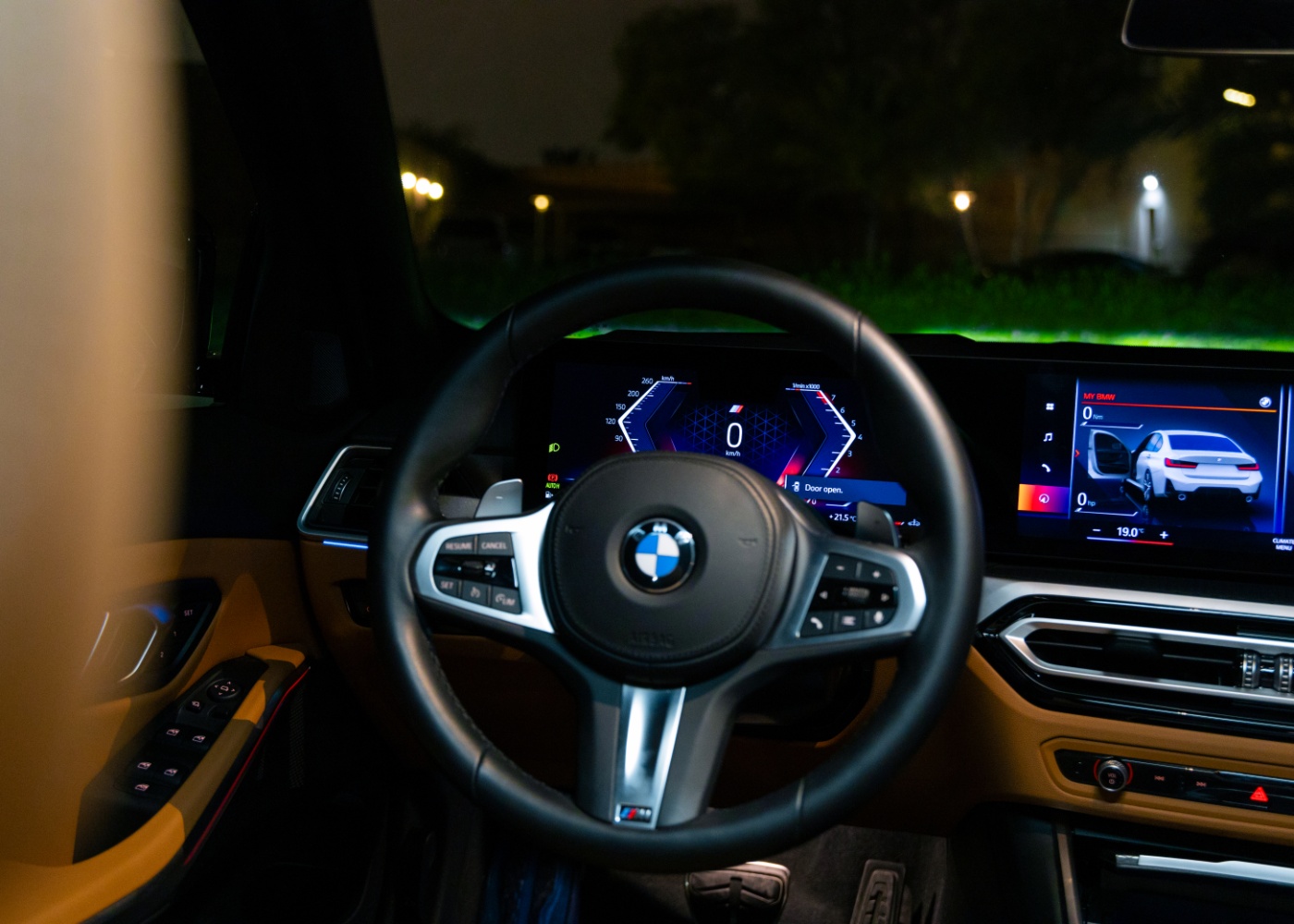 بي-ام-دبليو-الفئة-الثالثة-المربع-نت-26-2