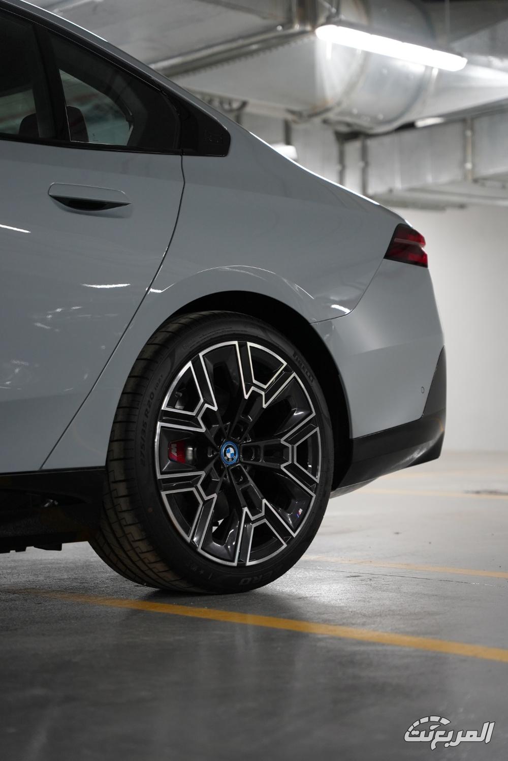 بي-ام-دبليو-الفئة-الخامسة-المربع-نت-24