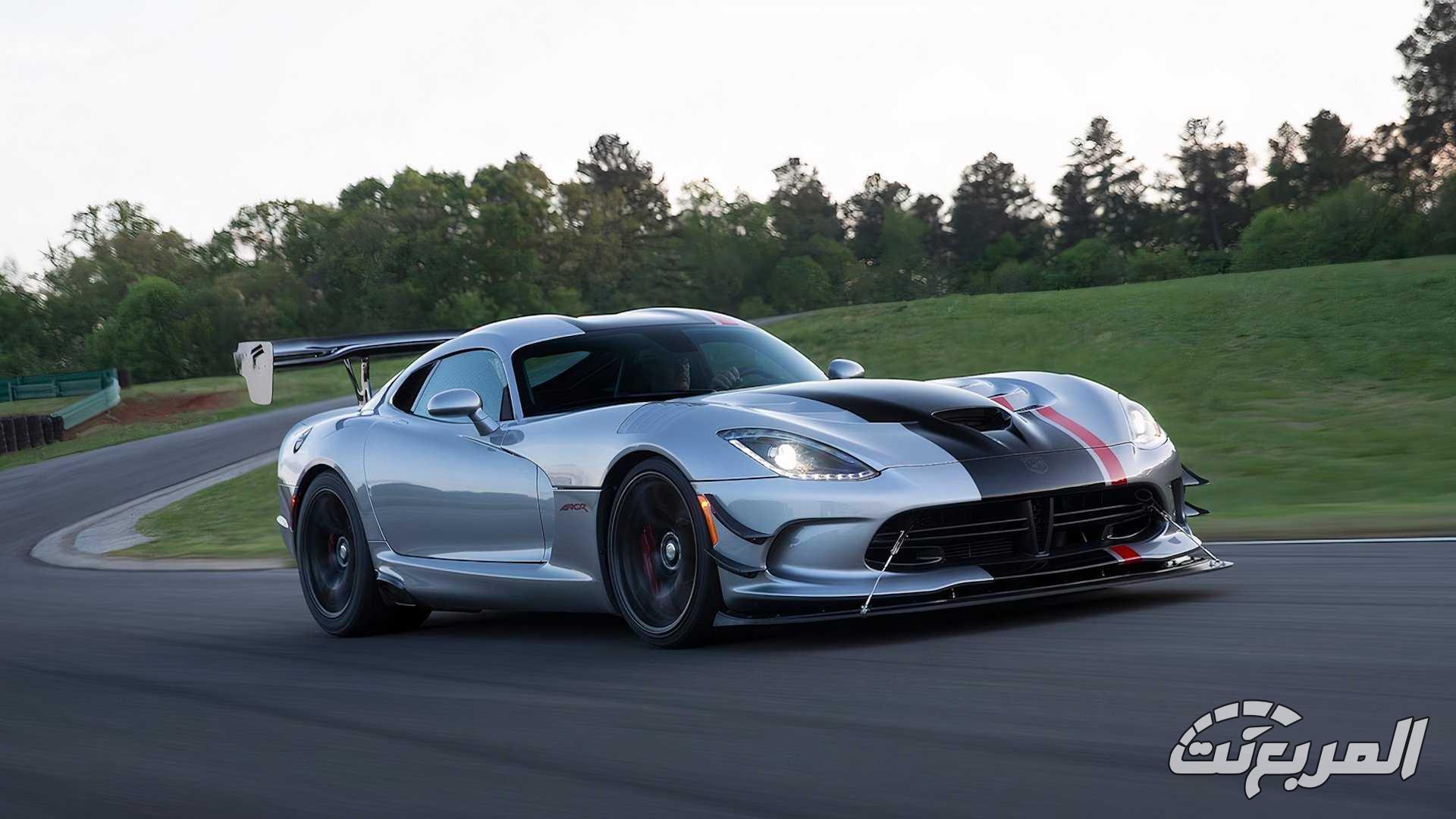 هذه 10 سيارات رياضية شهيرة لم تحصل على ناقل حركة أوتوماتيكي هذه 10 سيارات رياضية شهيرة لم تحصل على ناقل حركة أوتوماتيكي 1