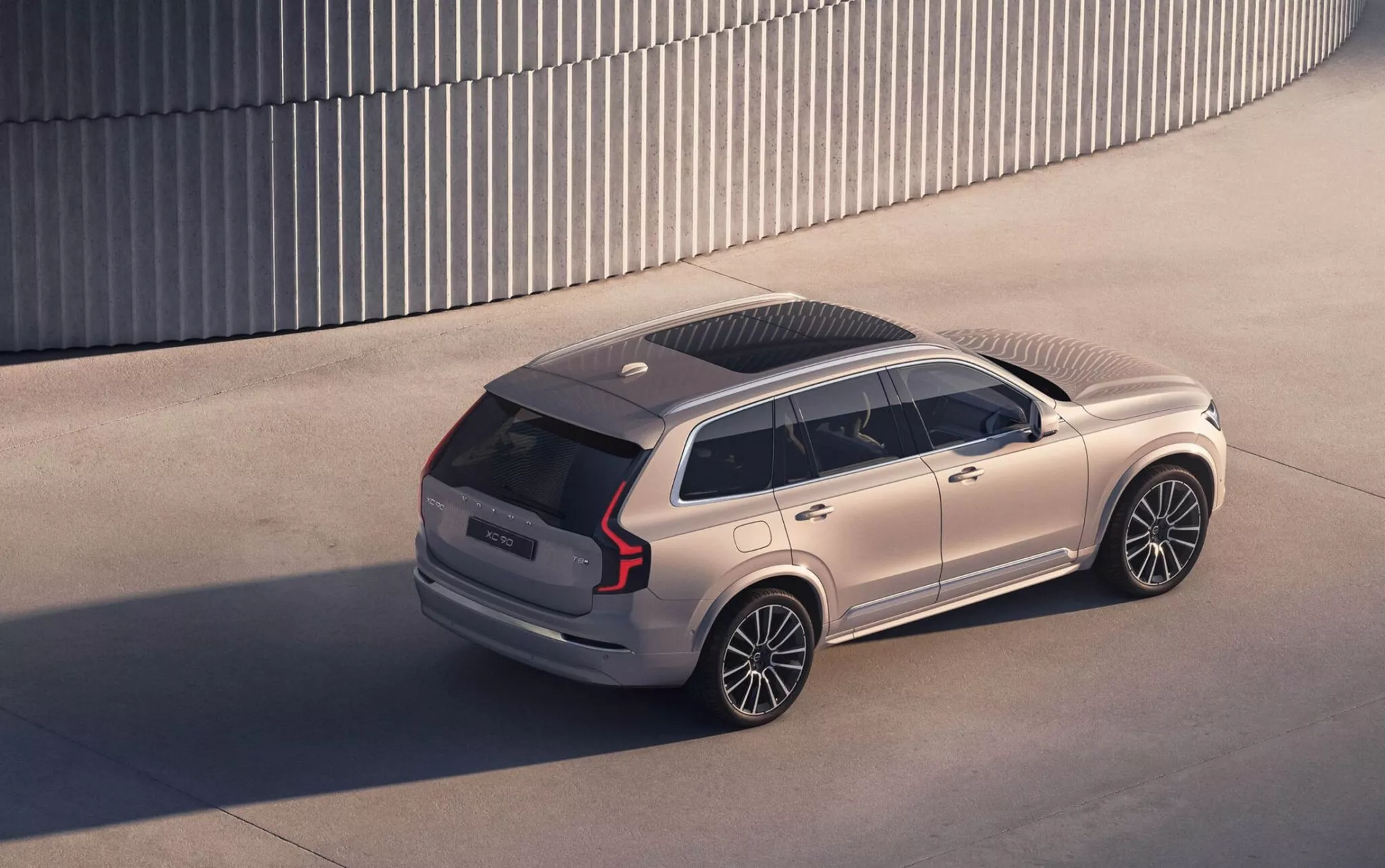 فولفو XC90 2025 فيس ليفت الجديدة تنطلق بمحركات بنزين عالية الكفاءة فولفو XC90 2025 فيس ليفت الجديدة تنطلق بمحركات بنزين عالية الكفاءة 8