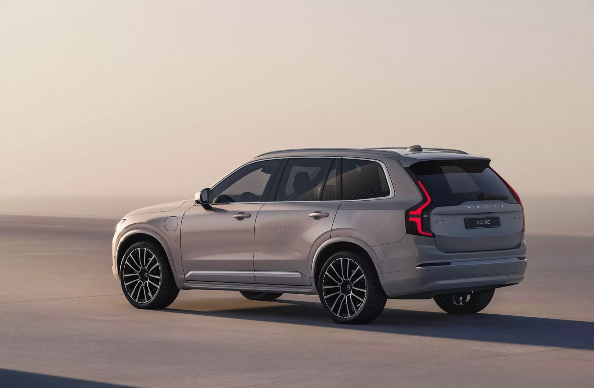 فولفو XC90 2025 فيس ليفت الجديدة تنطلق بمحركات بنزين عالية الكفاءة فولفو XC90 2025 فيس ليفت الجديدة تنطلق بمحركات بنزين عالية الكفاءة 10