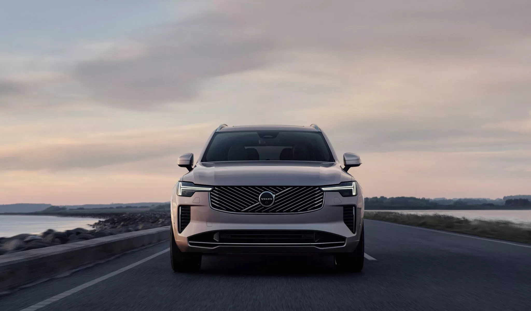 فولفو XC90 2025 فيس ليفت الجديدة تنطلق بمحركات بنزين عالية الكفاءة فولفو XC90 2025 فيس ليفت الجديدة تنطلق بمحركات بنزين عالية الكفاءة 20