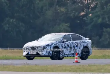 مازدا EZ-6 2025 الجديدة تظهر أثناء اختبارها في ألمانيا قبل أسابيع من طرحها في السوق الأوروبي مازدا EZ-6 2025 الجديدة تظهر أثناء اختبارها في ألمانيا قبل أسابيع من طرحها في السوق الأوروبي