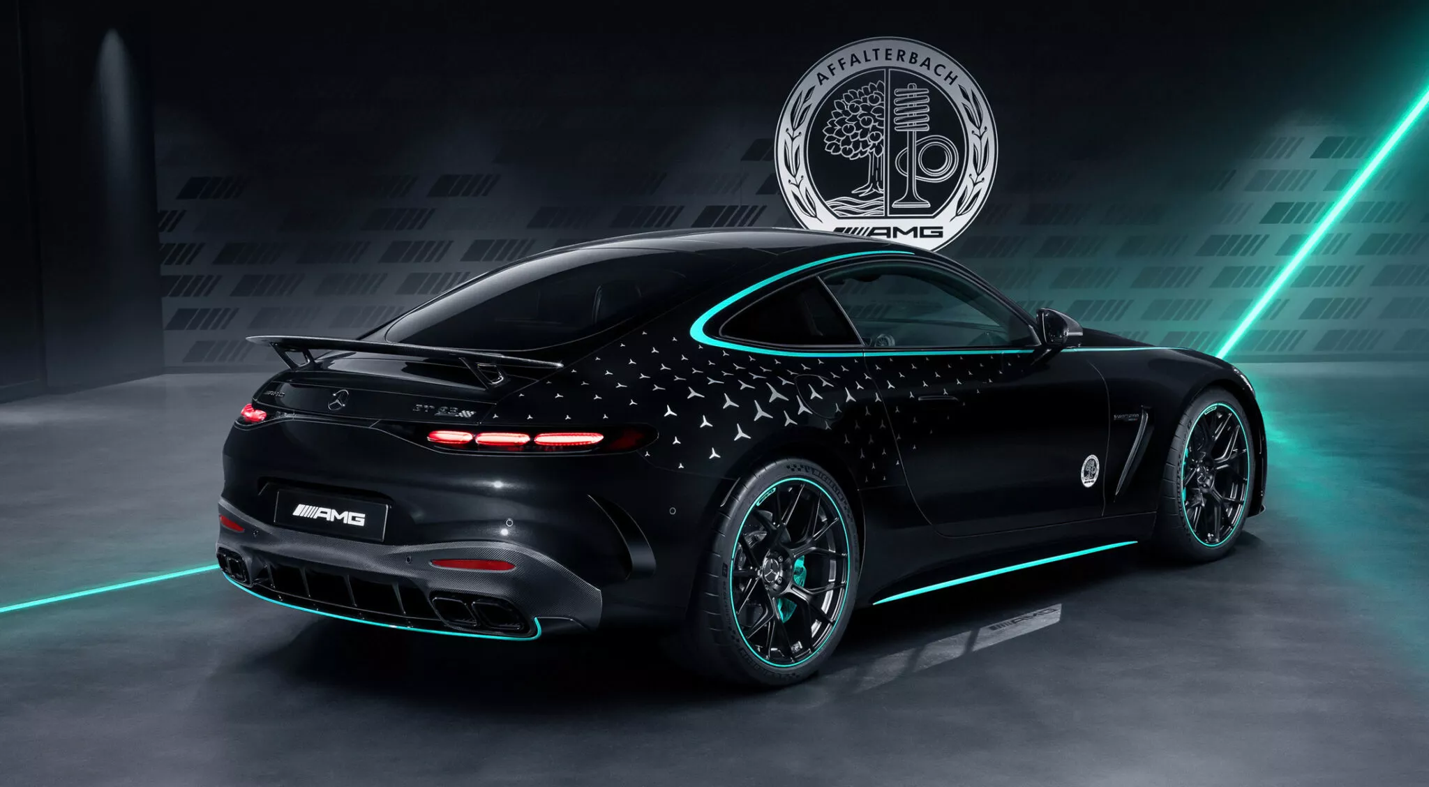 مرسيدس AMG GT تحصل على أحد أجمل وأجرأ إصدارات العلامة بتصميم مستوحى من فورمولا 1 مرسيدس AMG GT تحصل على أحد أجمل وأجرأ إصدارات العلامة بتصميم مستوحى من فورمولا 1 11