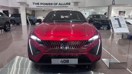 مميزات بيجو 408 2024 تستحق الاستثمار فيها في عروض اليوم الوطني مميزات بيجو 408