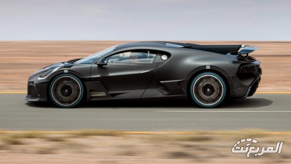 بوجاتي-ديفو-المربع-نت-18