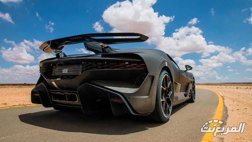 بوجاتي-ديفو-المربع-نت-20