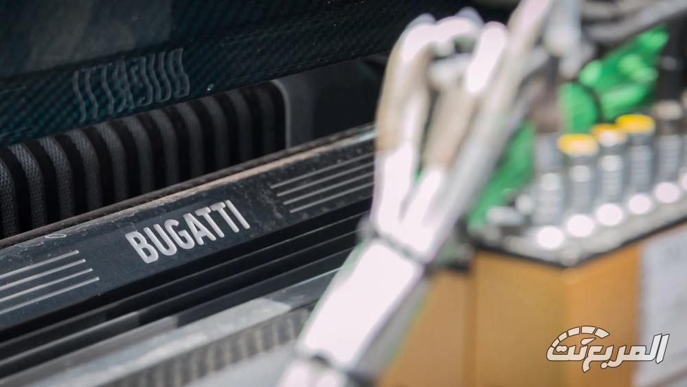 بوجاتي-ديفو-المربع-نت-21